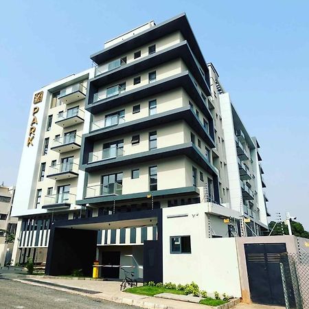 Park Apartments 阿克拉 外观 照片